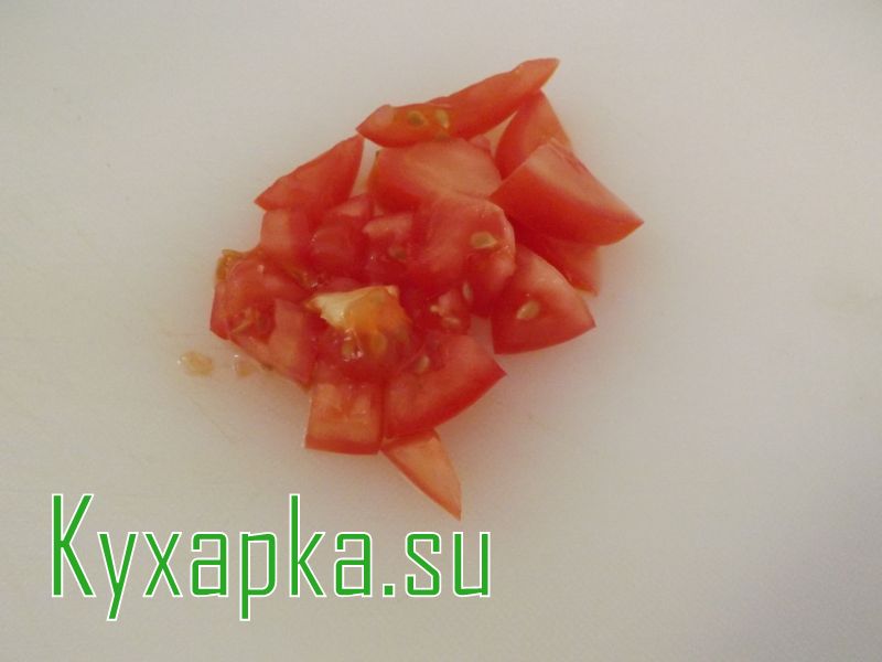 Яичница с капустой и помидорами 